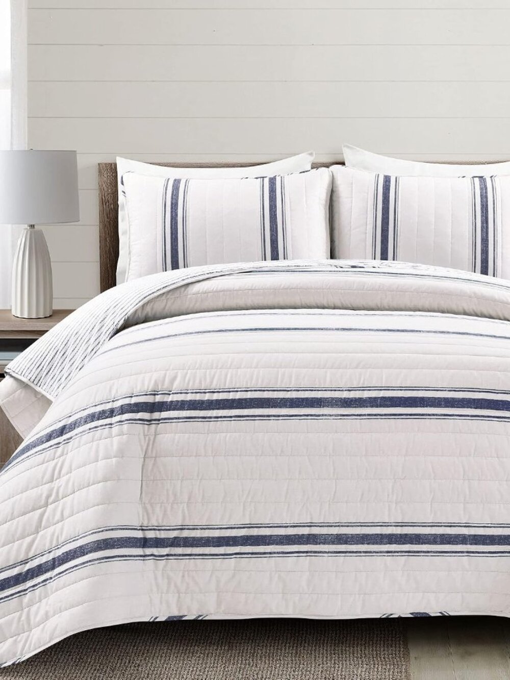 Farmhouse Stripe Reversible Cotton Quilt Queen Size 3 Piece Set Full/Queen Navy